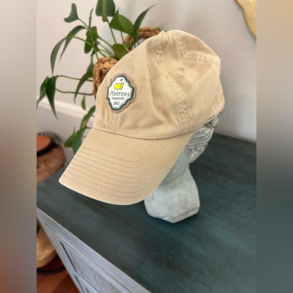 Masters 2011 gold hat - Picture 1 of 6
